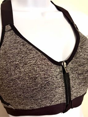 Front-Zip Sports Bra in Heather Gray and Black